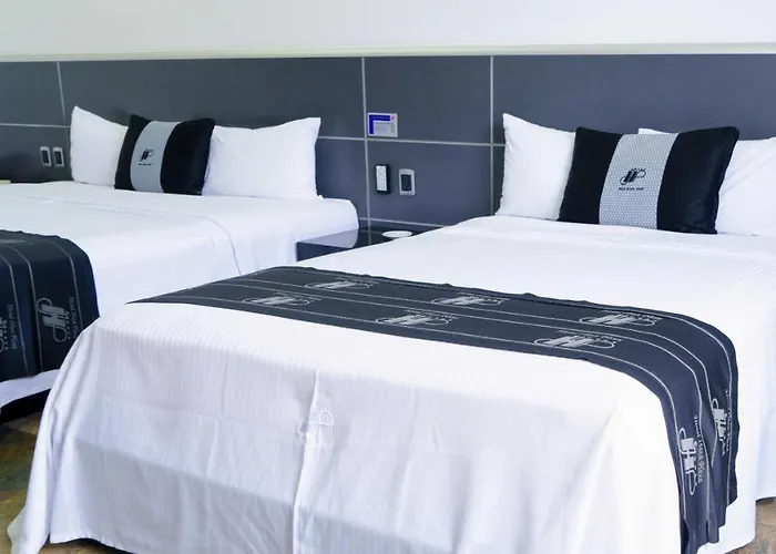 Hotel Ibiza Plaza 4*